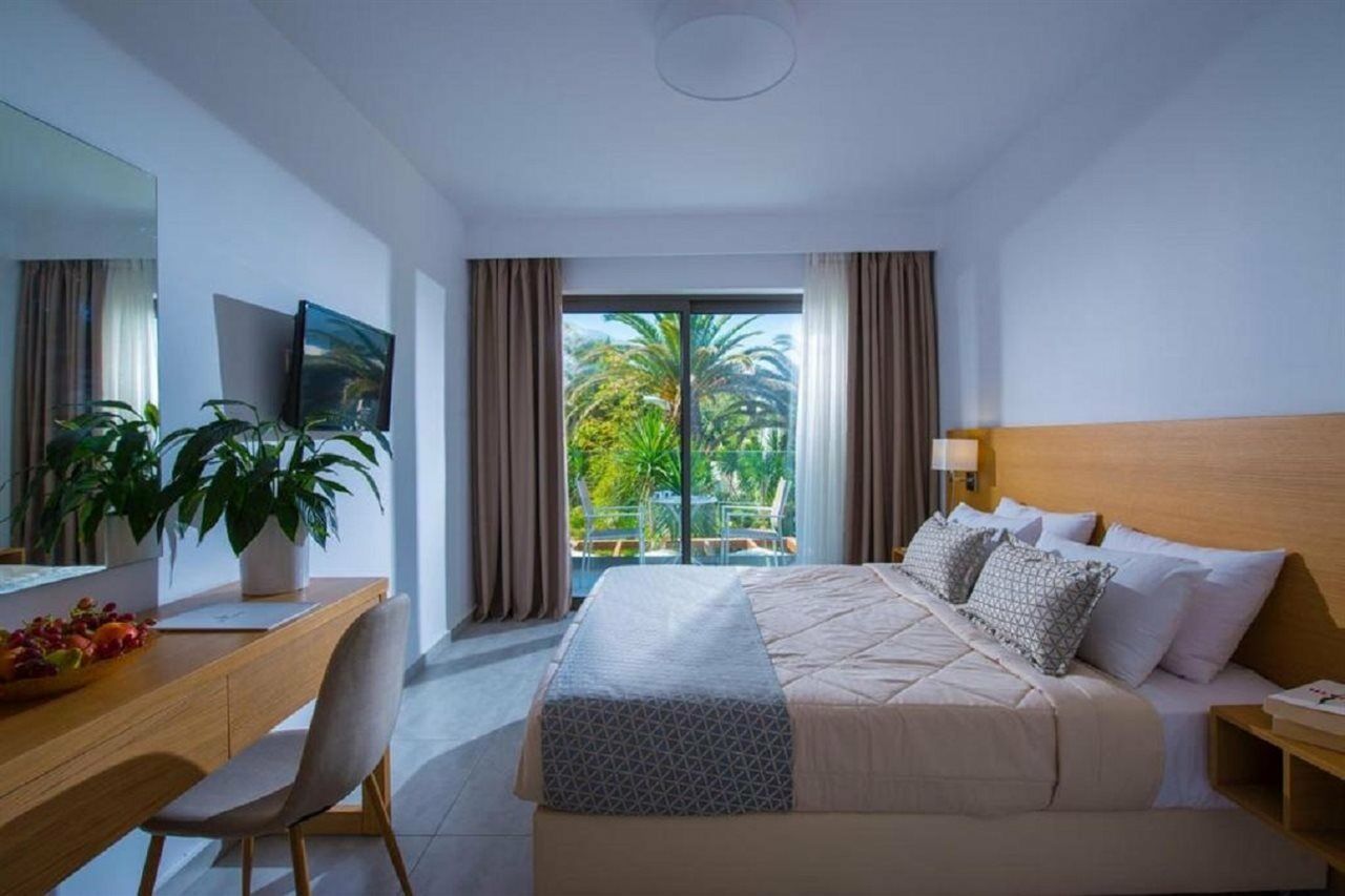 Cretan Beach Resort (Adults Only) Paralia Kourna Exterior photo